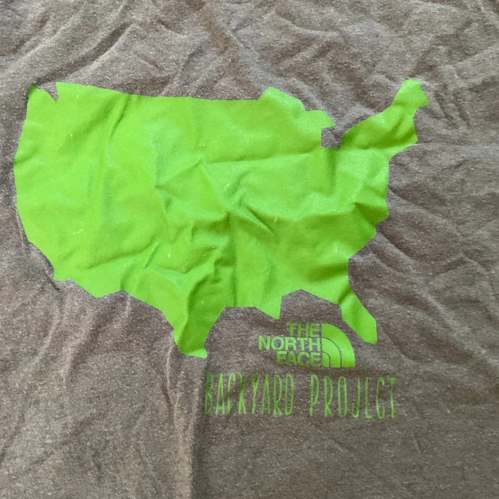 The‎ North Face Backyard Project Mens Gray USA Graphic T-Shirt Size Med Made USA